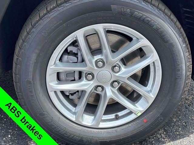 2026 Jeep Grand Cherokee GRAND CHEROKEE L LAREDO X 4X4