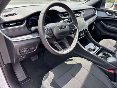 2026 Jeep Grand Cherokee GRAND CHEROKEE L LAREDO X 4X4