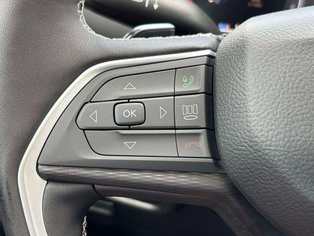 2026 Jeep Grand Cherokee GRAND CHEROKEE L LAREDO X 4X4