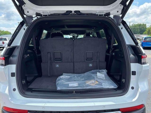 2026 Jeep Grand Cherokee GRAND CHEROKEE L LAREDO X 4X4
