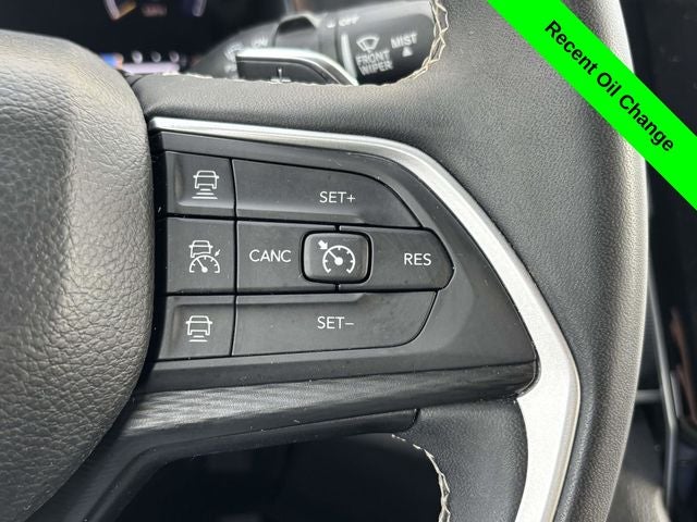 2023 Jeep Grand Cherokee L Laredo 4x4