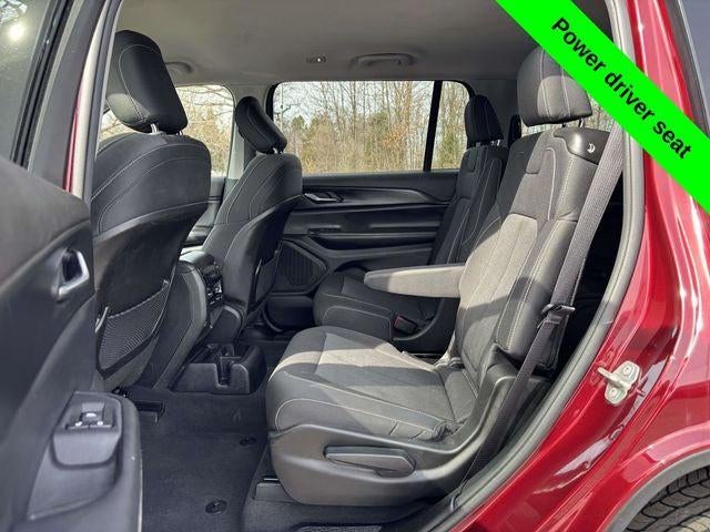 2023 Jeep Grand Cherokee L Laredo 4x4