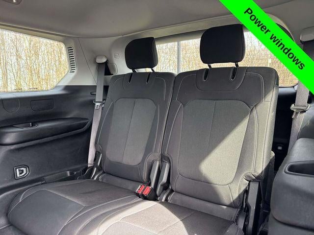 2023 Jeep Grand Cherokee L Laredo 4x4