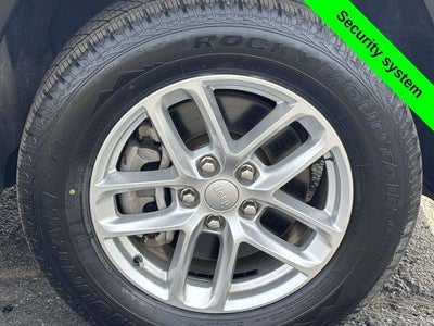 2023 Jeep Grand Cherokee L Laredo 4x4