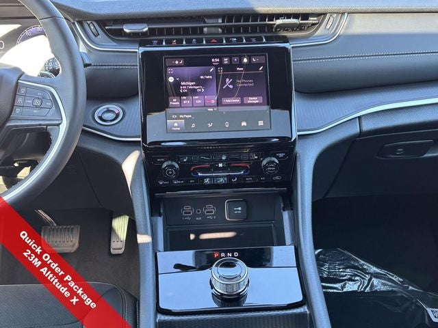 2025 Jeep Grand Cherokee GRAND CHEROKEE L ALTITUDE X 4X4