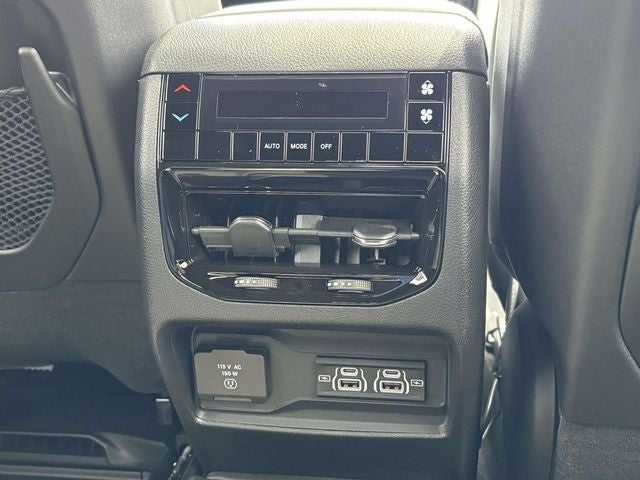 2026 Jeep Grand Cherokee GRAND CHEROKEE L LAREDO X 4X4
