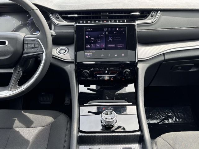 2026 Jeep Grand Cherokee GRAND CHEROKEE L LAREDO X 4X4