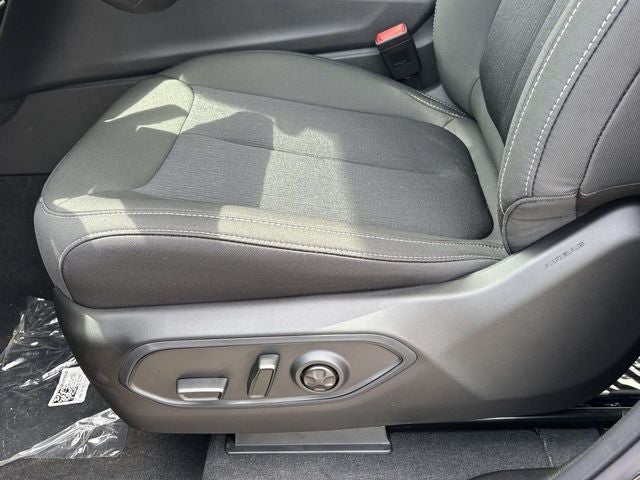 2026 Jeep Grand Cherokee GRAND CHEROKEE L LAREDO X 4X4