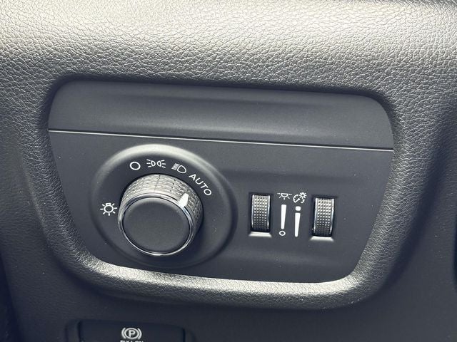 2026 Jeep Grand Cherokee GRAND CHEROKEE L LAREDO X 4X4