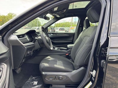 2026 Jeep Grand Cherokee GRAND CHEROKEE L LAREDO X 4X4