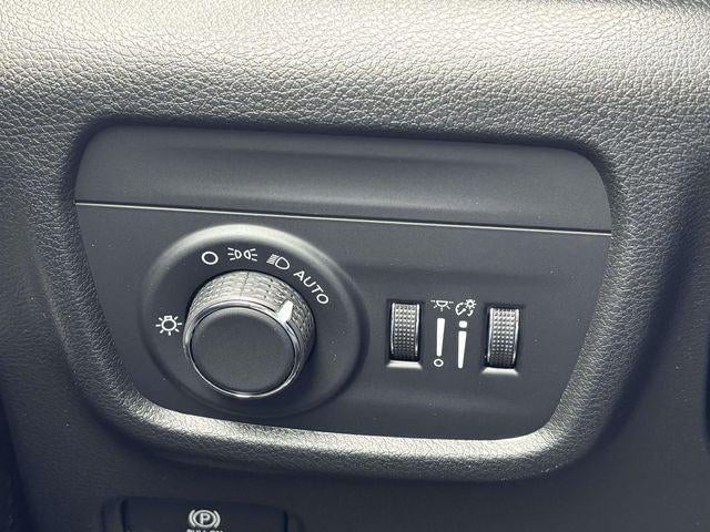 2026 Jeep Grand Cherokee GRAND CHEROKEE L LAREDO X 4X4
