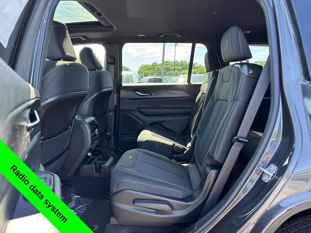 2026 Jeep Grand Cherokee GRAND CHEROKEE L LAREDO X 4X4
