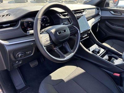 2026 Jeep Grand Cherokee GRAND CHEROKEE L LAREDO X 4X4
