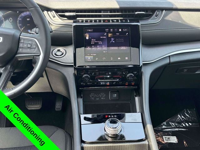 2026 Jeep Grand Cherokee GRAND CHEROKEE L LAREDO X 4X4