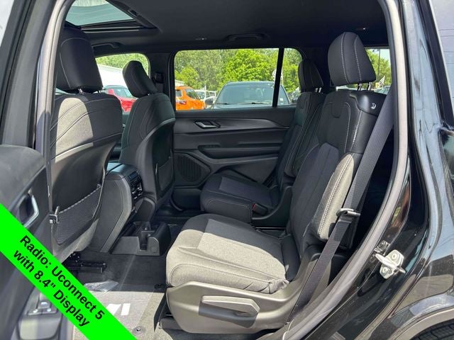 2026 Jeep Grand Cherokee GRAND CHEROKEE L LAREDO X 4X4