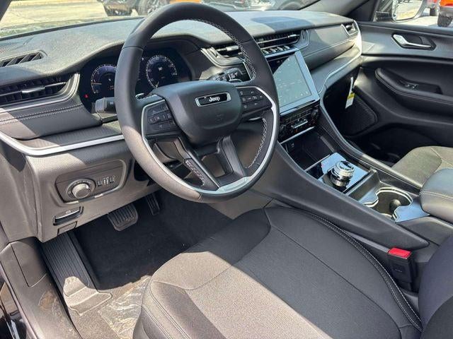 2026 Jeep Grand Cherokee GRAND CHEROKEE L LAREDO X 4X4