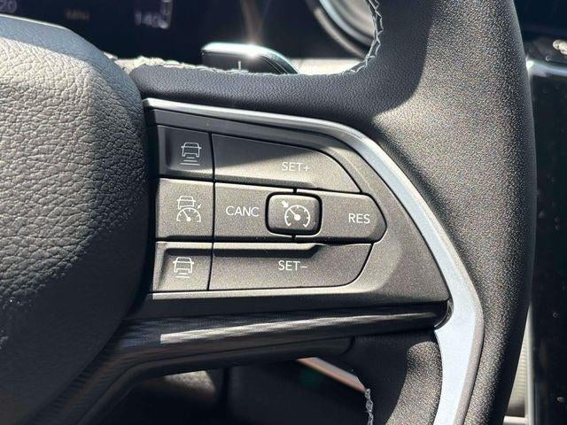 2026 Jeep Grand Cherokee GRAND CHEROKEE L LAREDO X 4X4