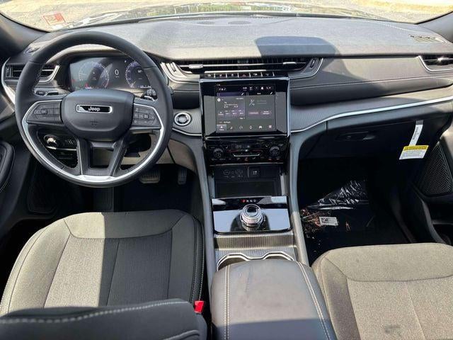 2026 Jeep Grand Cherokee GRAND CHEROKEE L LAREDO X 4X4