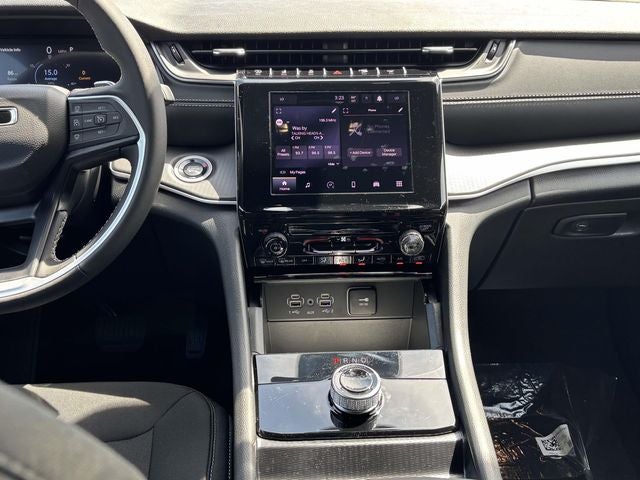 2026 Jeep Grand Cherokee GRAND CHEROKEE L LAREDO 4X4