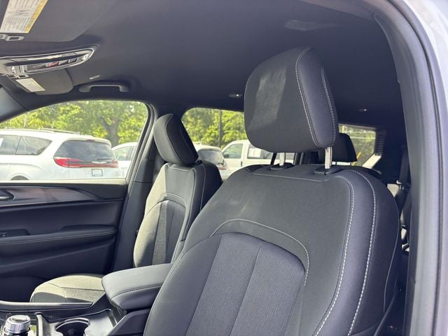 2026 Jeep Grand Cherokee GRAND CHEROKEE L LAREDO 4X4