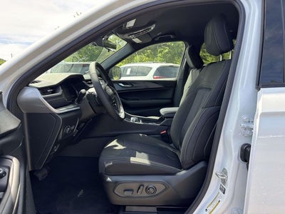 2026 Jeep Grand Cherokee GRAND CHEROKEE L LAREDO 4X4
