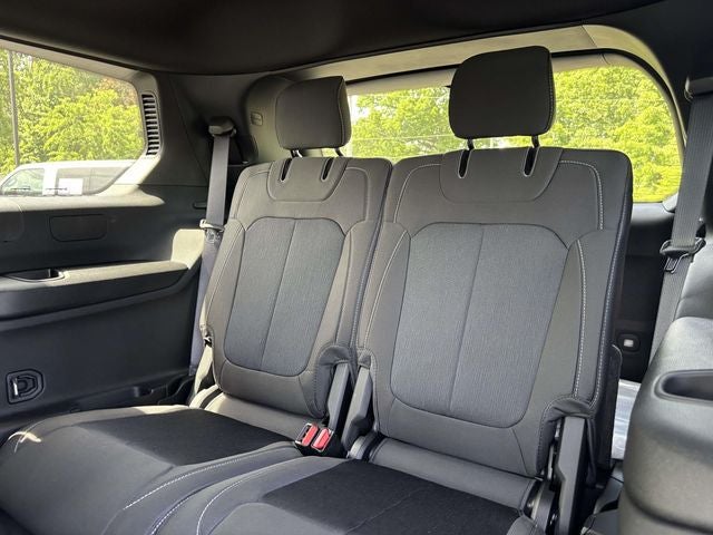 2026 Jeep Grand Cherokee GRAND CHEROKEE L LAREDO 4X4
