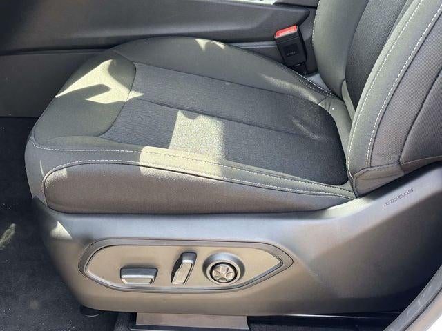 2026 Jeep Grand Cherokee GRAND CHEROKEE L LAREDO 4X4