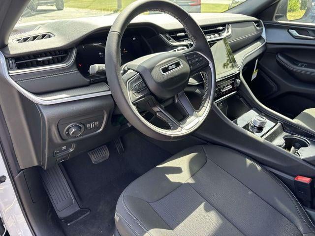 2026 Jeep Grand Cherokee GRAND CHEROKEE L LAREDO 4X4