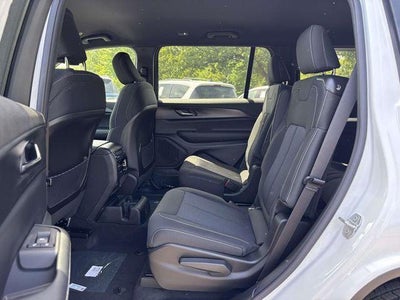 2026 Jeep Grand Cherokee GRAND CHEROKEE L LAREDO 4X4