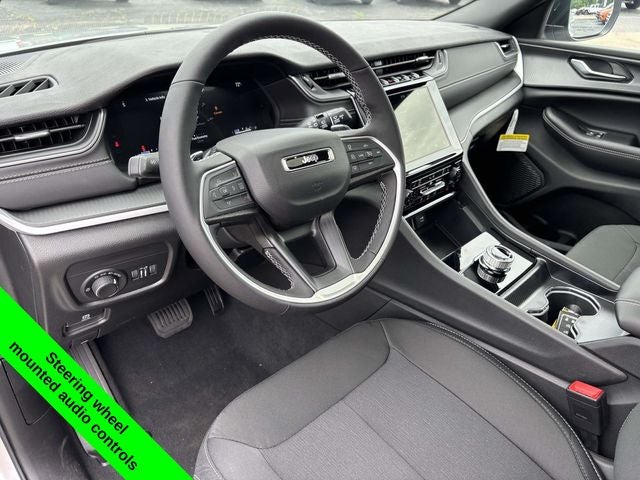 2026 Jeep Grand Cherokee GRAND CHEROKEE L LAREDO X 4X4