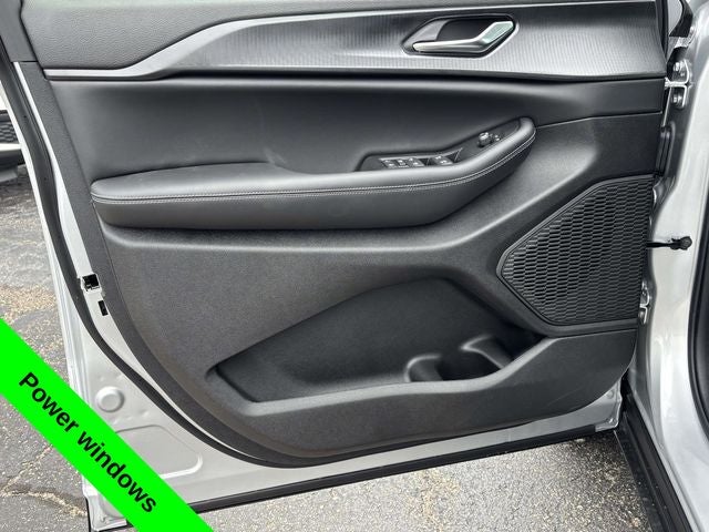 2026 Jeep Grand Cherokee GRAND CHEROKEE L LAREDO X 4X4