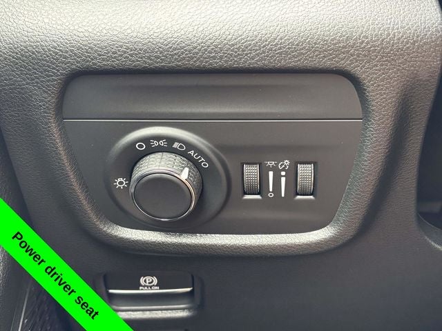 2026 Jeep Grand Cherokee GRAND CHEROKEE L LAREDO X 4X4