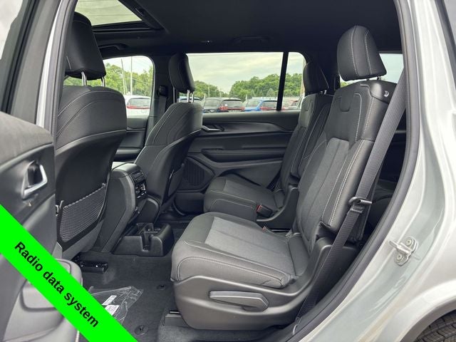 2026 Jeep Grand Cherokee GRAND CHEROKEE L LAREDO X 4X4