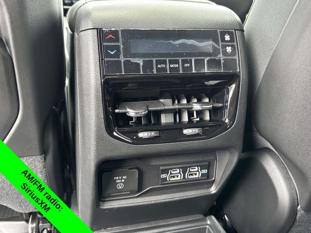 2026 Jeep Grand Cherokee GRAND CHEROKEE L LAREDO X 4X4