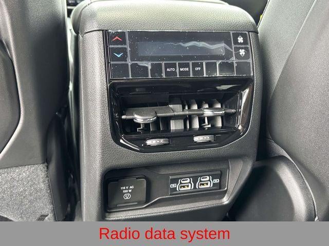 2026 Jeep Grand Cherokee GRAND CHEROKEE L LAREDO X 4X4