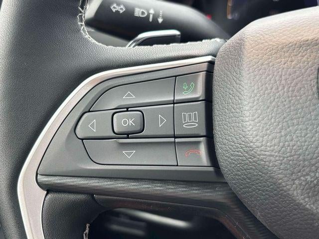 2026 Jeep Grand Cherokee GRAND CHEROKEE L LAREDO X 4X4