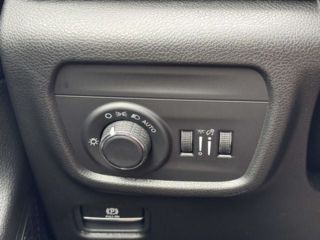 2026 Jeep Grand Cherokee GRAND CHEROKEE L LAREDO X 4X4