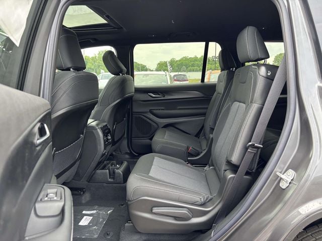 2026 Jeep Grand Cherokee GRAND CHEROKEE L LAREDO X 4X4