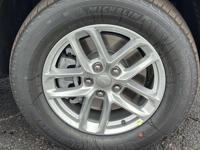 2026 Jeep Grand Cherokee GRAND CHEROKEE L LAREDO X 4X4