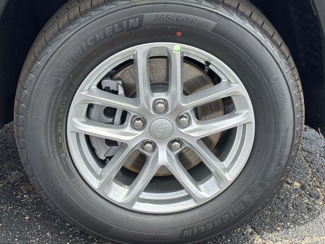 2026 Jeep Grand Cherokee GRAND CHEROKEE L LAREDO X 4X4