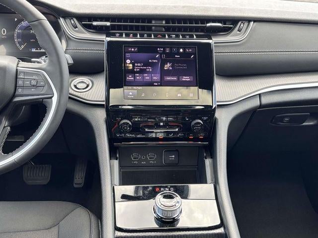 2026 Jeep Grand Cherokee GRAND CHEROKEE L LAREDO X 4X4