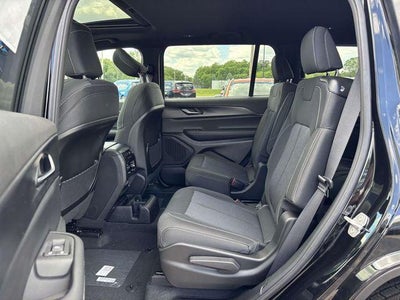 2026 Jeep Grand Cherokee GRAND CHEROKEE L LAREDO X 4X4
