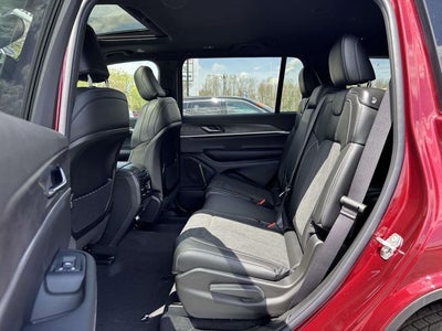 2026 Jeep Grand Cherokee GRAND CHEROKEE L LAREDO ALTITUDE 4X4