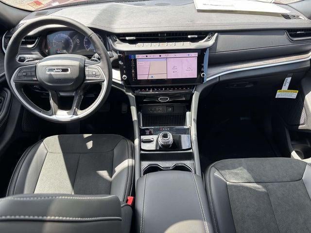 2026 Jeep Grand Cherokee GRAND CHEROKEE L LAREDO ALTITUDE 4X4