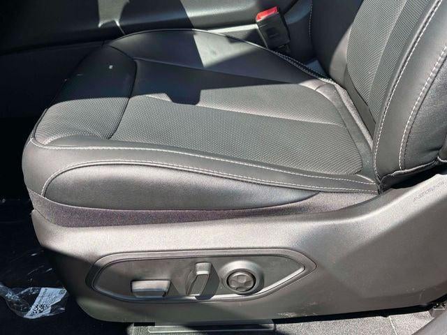2027 Jeep Grand Cherokee L Limited Reserve