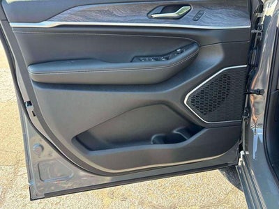 2027 Jeep Grand Cherokee L Limited Reserve