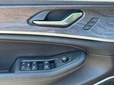 2027 Jeep Grand Cherokee L Limited Reserve