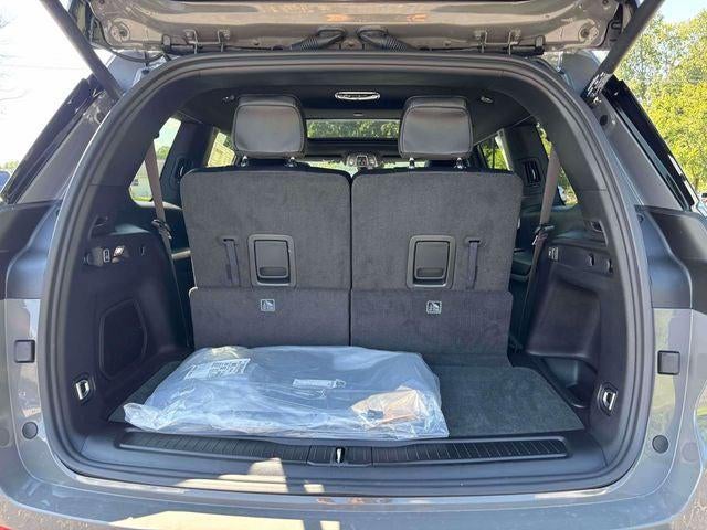 2027 Jeep Grand Cherokee L Limited Reserve