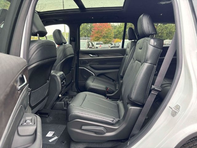 2027 Jeep Grand Cherokee L GRAND CHEROKEE L LIMITED RESERVE 4X4