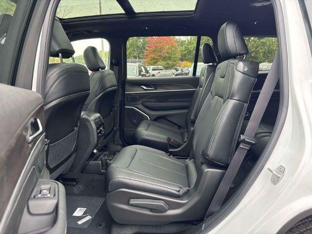 2027 Jeep Grand Cherokee L GRAND CHEROKEE L LIMITED RESERVE 4X4
